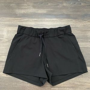 Lululemon on the Fly Shorts, 2.5”